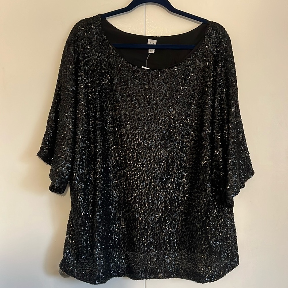 NEW! Sparkle top